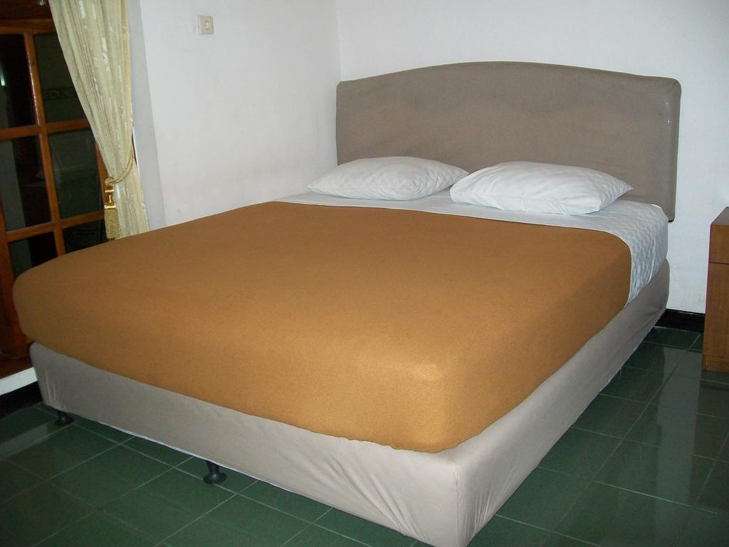 Krowi Inn Surabaya Phòng bức ảnh