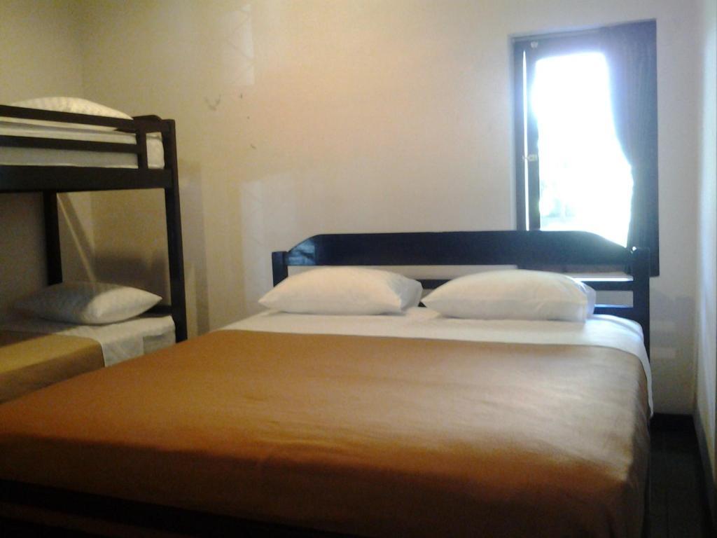 Krowi Inn Surabaya Phòng bức ảnh