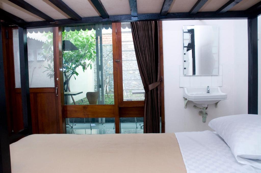Krowi Inn Surabaya Phòng bức ảnh